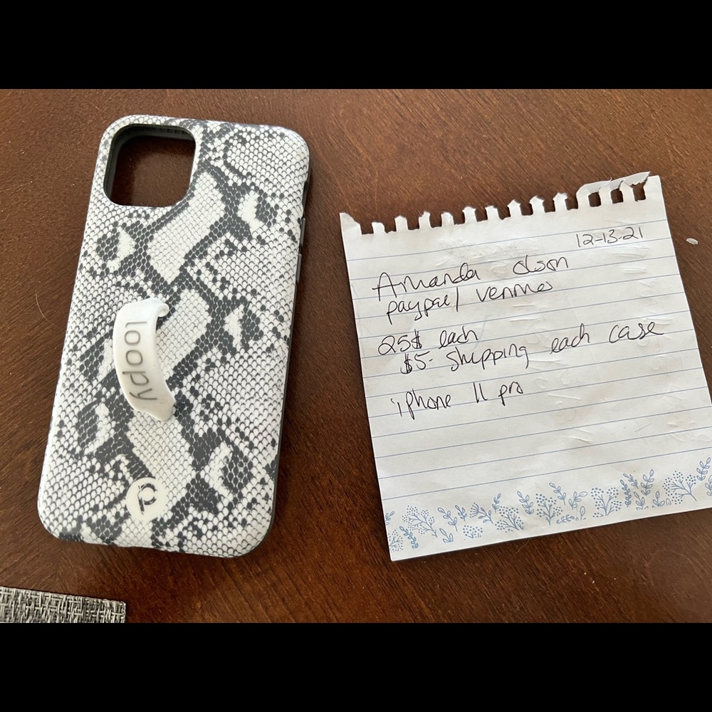 iPhone 11 Pro case uses for 1 week in new condition